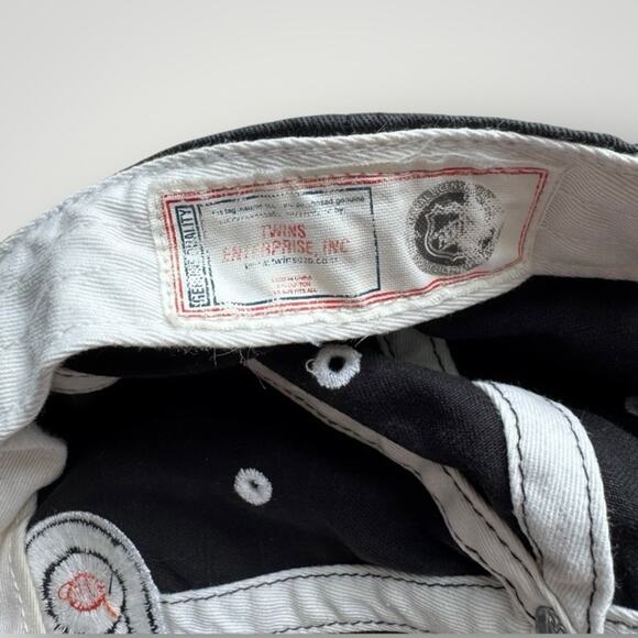 Vintage Y2K Black Distressed Philadelphia Flyers NHL Hockey Cap Embroidered Logo - Picture 3 of 6